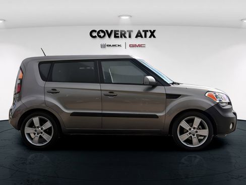 Used 2011 Kia Soul ! image 8