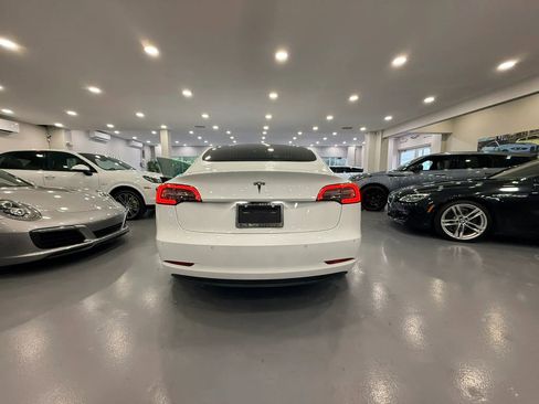 Used 2019 Tesla Model 3 Standard Range RWD image 28