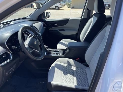 Used 2023 Chevrolet Equinox LS w/ Driver Confidence II Package FWD image 11
