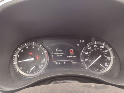 Used 2021 Toyota Highlander XLE image 21