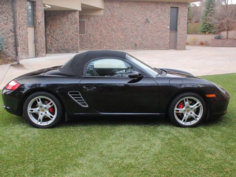 Used 2005 Porsche Boxster S image 9