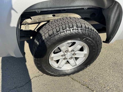 Used 2013 GMC Sierra 1500 SLE w/ Power Tech Package image 37