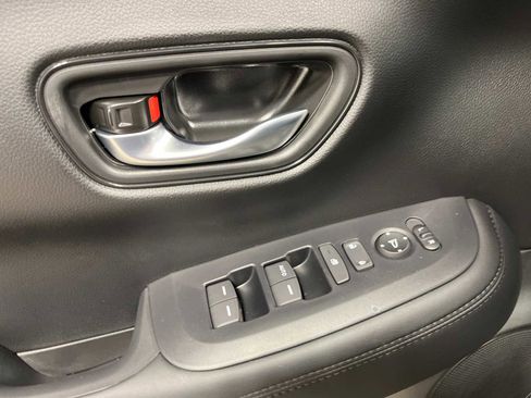 New 2026 Honda HR-V LX image 12