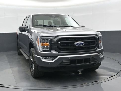 Used 2022 Ford F150 XLT w/ Equipment Group 302A High image 10