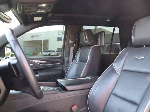 Used 2021 Cadillac Escalade Sport w/ Driver Assist Tech Package AWD/4WD image 20