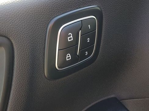 Used 2025 Ford Escape Platinum AWD/4WD image 9