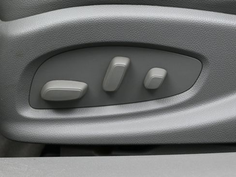 Used 2018 Chevrolet Impala LT FWD image 10