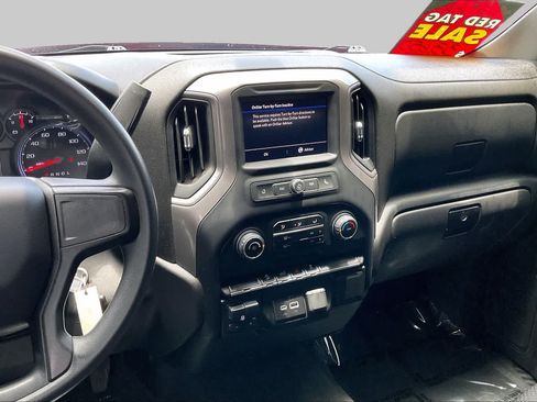 Used 2021 Chevrolet Silverado 1500 Custom Trail Boss AWD/4WD image 7