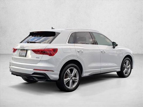 Used 2021 Audi Q3 2.0T Premium w/ 19" Wheel Package image 5