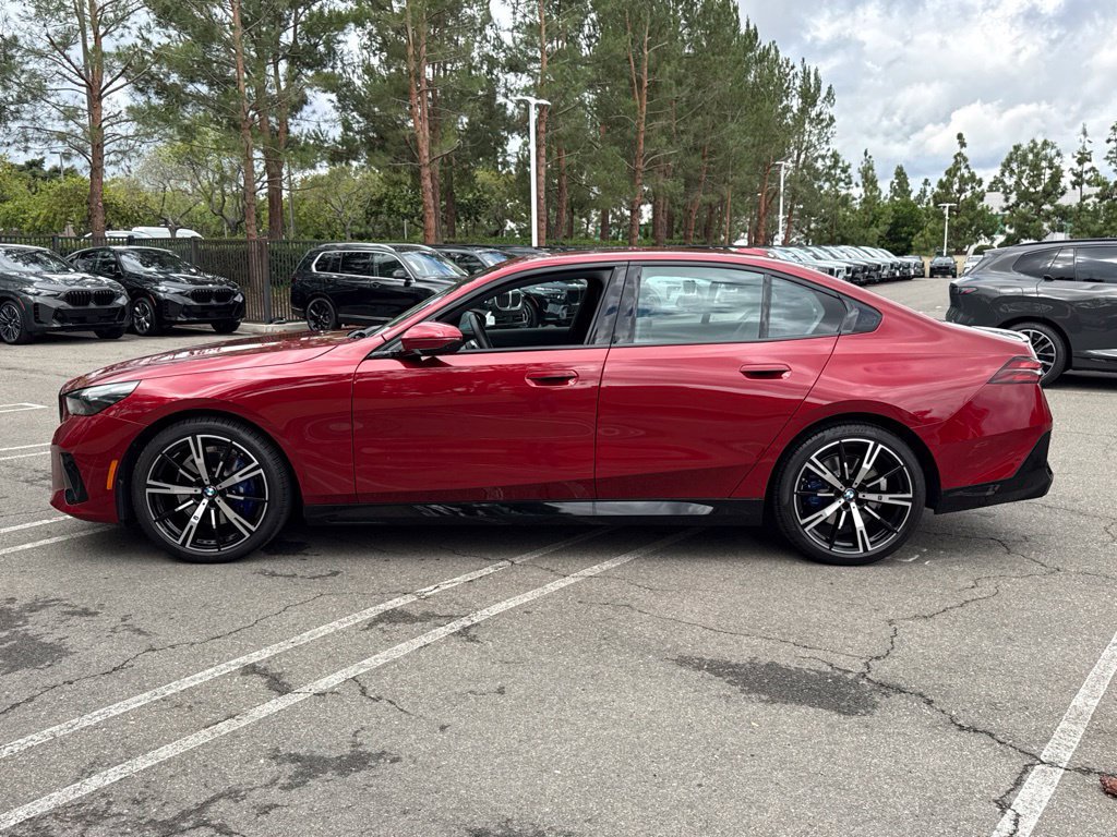 Used 2026 BMW 530i w/ M Sport Package RWD image 13
