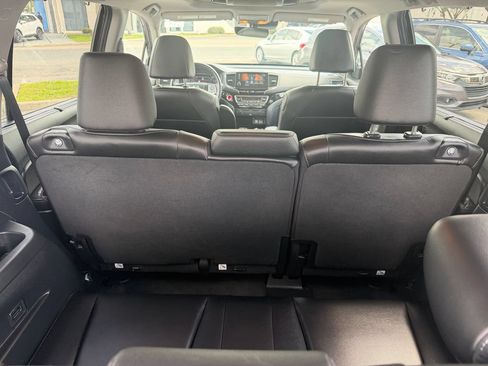 Used 2020 Honda Pilot Touring image 8