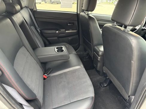 Used 2024 Mitsubishi Outlander Sport SE AWD/4WD image 15