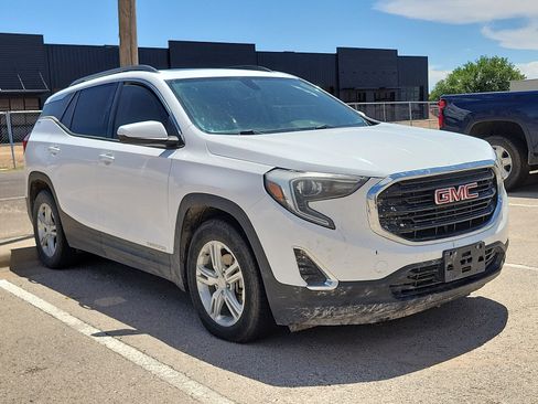 Used 2018 GMC Terrain SLE w/ Infotainment Package I FWD image 4