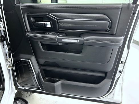 Certified 2024 RAM 2500 Limited image 16