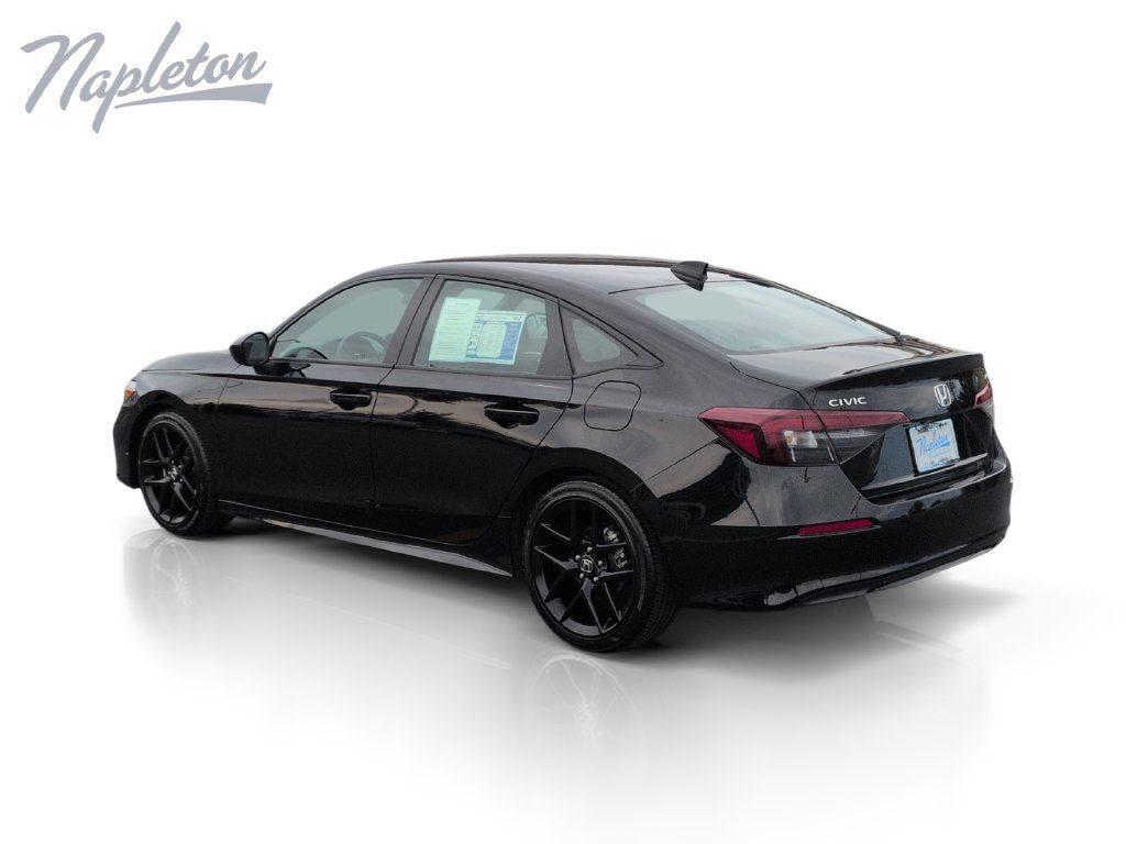 Used 2025 Honda Civic Sport image 3