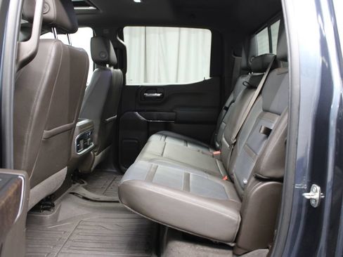 Used 2019 GMC Sierra 1500 Denali w/ Denali Ultimate Package AWD/4WD image 17