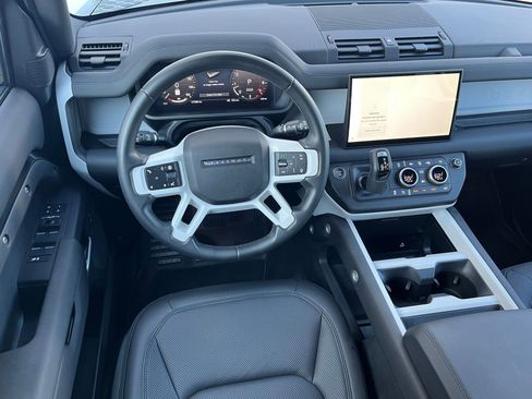 Certified 2025 Land Rover Defender 110 S image 30