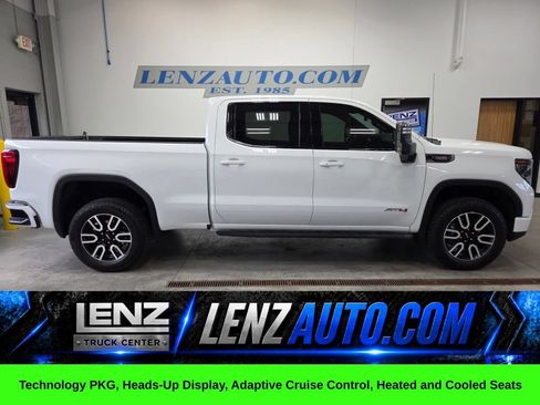 Used 2025 GMC Sierra 1500 AT4 w/ Technology Package AWD/4WD image 1
