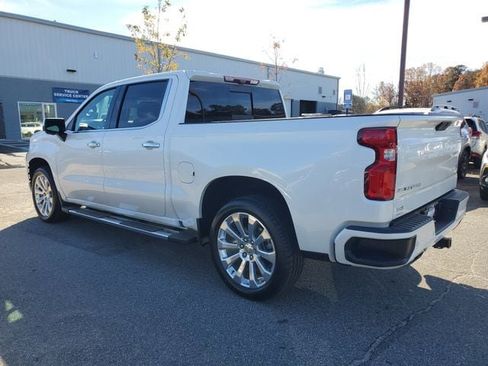 Used 2020 Chevrolet Silverado 1500 High Country w/ Technology Package image 4