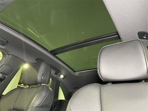 New 2026 Porsche Macan S image 17