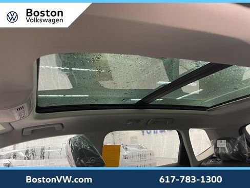 New 2026 Volkswagen Taos SE image 21