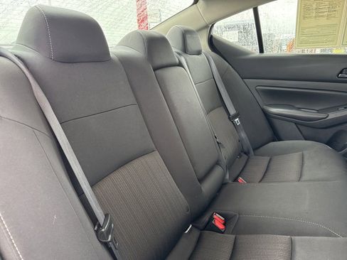 Used 2024 Nissan Altima 2.5 SV image 24