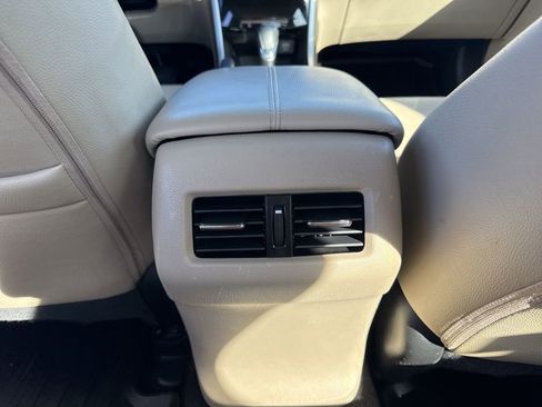 Used 2016 Honda Accord Touring image 14