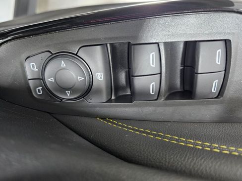 Used 2025 Chevrolet Trax LT FWD image 23