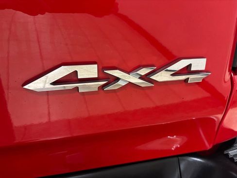 Used 2025 RAM 1500 Big Horn AWD/4WD image 4