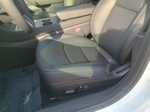 Used 2023 Tesla Model 3 Performance image 13