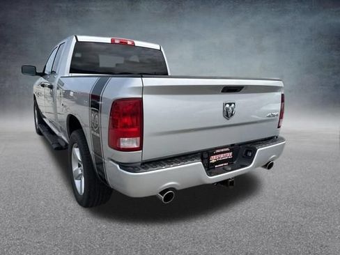 Used 2016 RAM 1500 Express AWD/4WD image 10