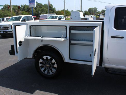 Used 2025 Chevrolet Silverado 2500 Custom w/ Custom Value Package AWD/4WD image 17
