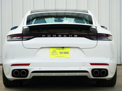 Used 2023 Porsche Panamera 4S w/ Sportdesign Package image 11