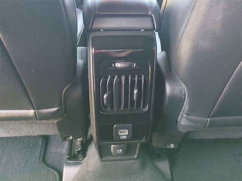 Used 2024 Jeep Compass Limited image 20