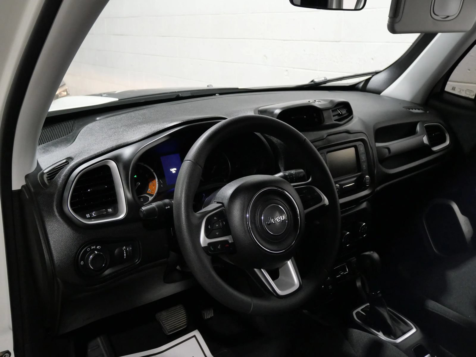 Used 2019 Jeep Renegade Sport AWD/4WD image 8