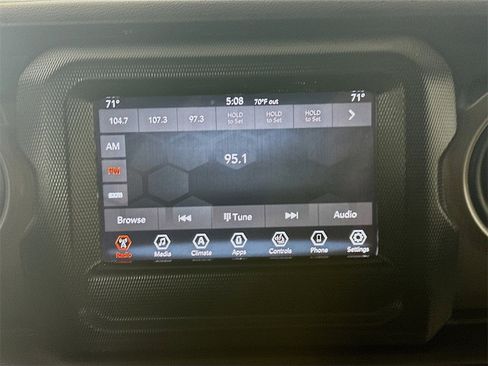 Used 2022 Jeep Wrangler Sport S image 17