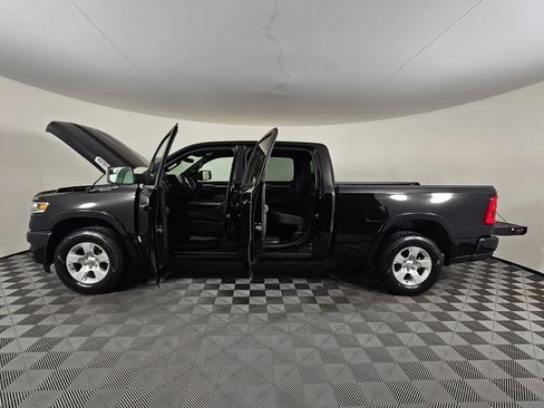 New 2026 RAM 1500 Big Horn AWD/4WD image 17