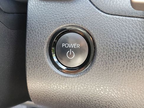 Used 2025 Toyota Camry LE FWD image 32