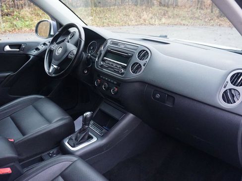 Used 2014 Volkswagen Tiguan SE AWD/4WD image 12