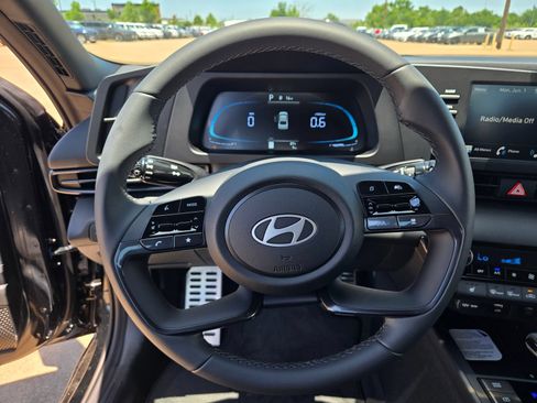 New 2026 Hyundai Elantra SEL Sport Premium FWD image 10