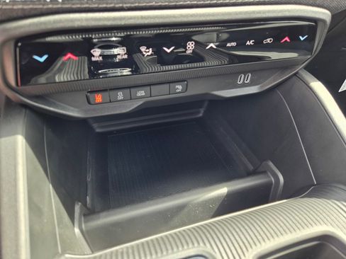 New 2026 Jeep Cherokee Laredo image 11