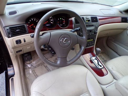 Used 2003 Lexus ES 330 image 16