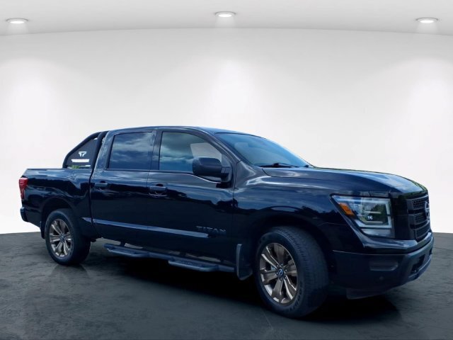 Used 2024 Nissan Titan SV w/ SV Bronze Edition Package AWD/4WD image 5