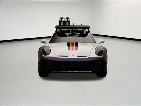 Used 2024 Porsche 911 Dakar image 10