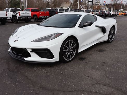 Used 2024 Chevrolet Corvette Stingray Preferred Cpe w/ Z51 Performance Package RWD image 34