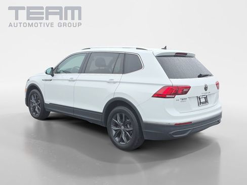 Used 2024 Volkswagen Tiguan SE image 5
