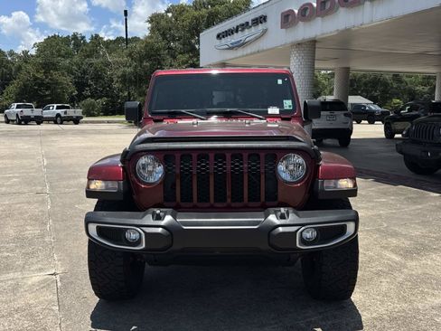 Used 2021 Jeep Gladiator Sport AWD/4WD image 2