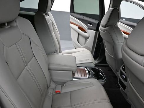 Used 2017 Acura MDX SH-AWD w/ Advance Package image 19