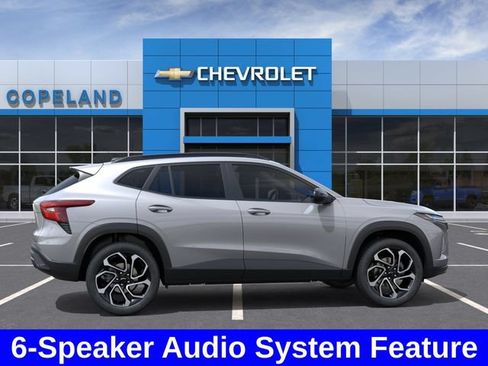 New 2026 Chevrolet Trax RS w/ Sunroof Package FWD image 6