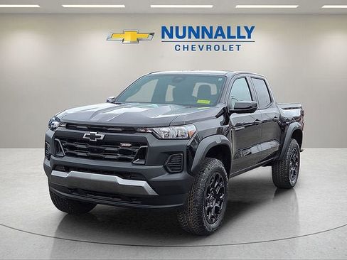 New 2026 Chevrolet Colorado Trail Boss AWD/4WD image 1